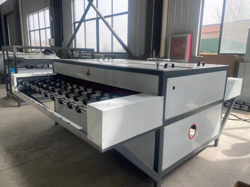 Machine de précision de presse chaude pour verre isolant 1600
