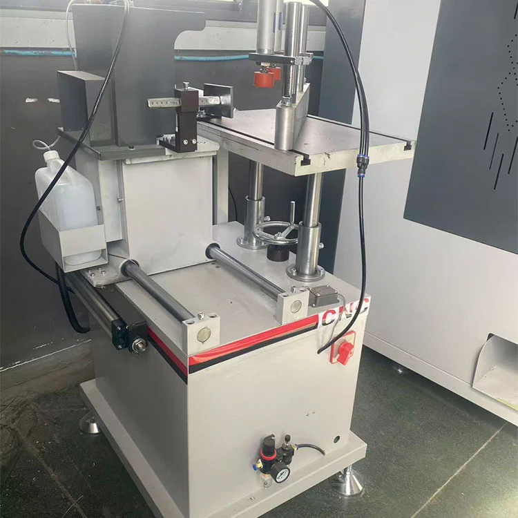 Fraiseuse en aluminium CNC 3+1 axes pour meneau de fenêtre à rupture de pont thermique