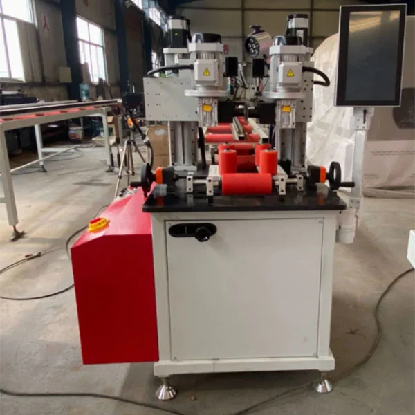 Machine d'insertion de moletage en aluminium à rupture thermique CNC