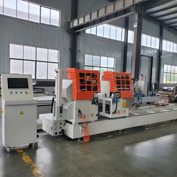 Scie à onglets composée CNC à 5 axes de haute précision