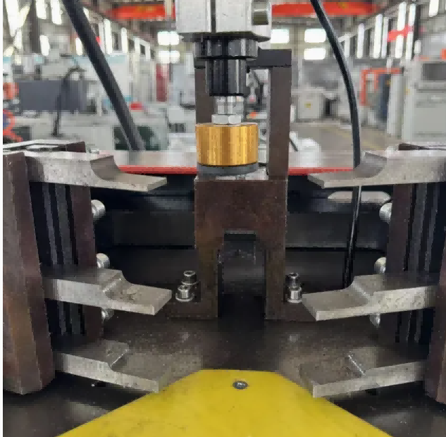 Machine de combinaison de coin en aluminium haute résistance de 140 mm