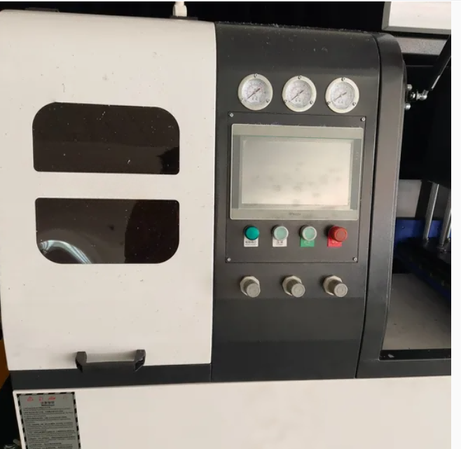 Scie circulaire CNC de précision pour profilés industriels en aluminium