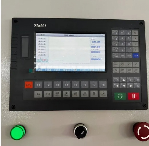 Machine de nettoyage de coins en PVC de précision pour fenêtres